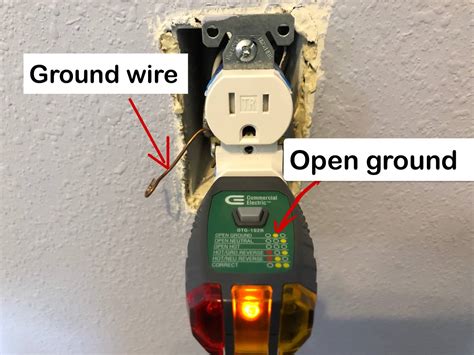 how to test if your electrical outlet box is grounded|electrical tester showing bad ground.